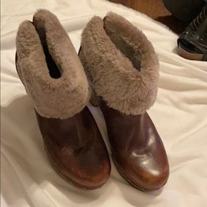 Ugg fold over/fur clog style boots